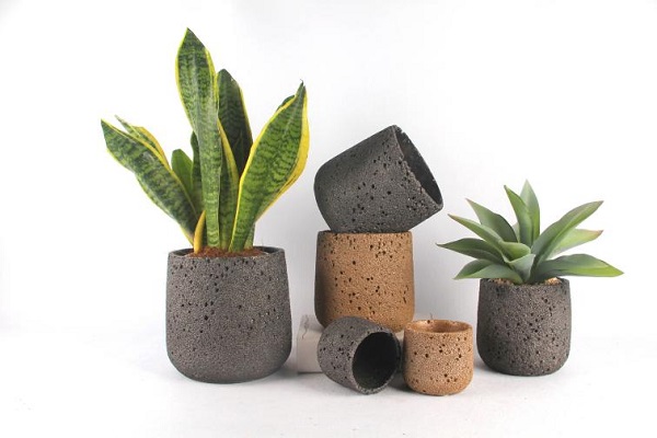 BYF İncəsənət və Sənətlər Yeni Klassik Doneware Planter qablarını yaratmaq üçün gil sənətkarlığı müasir dizaynla necə birləşdirir?