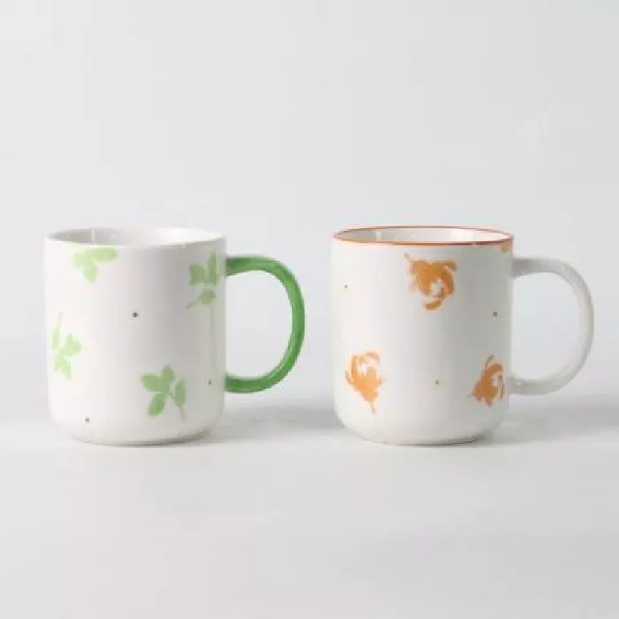 Əl ilə rənglənmiş keramika kupası